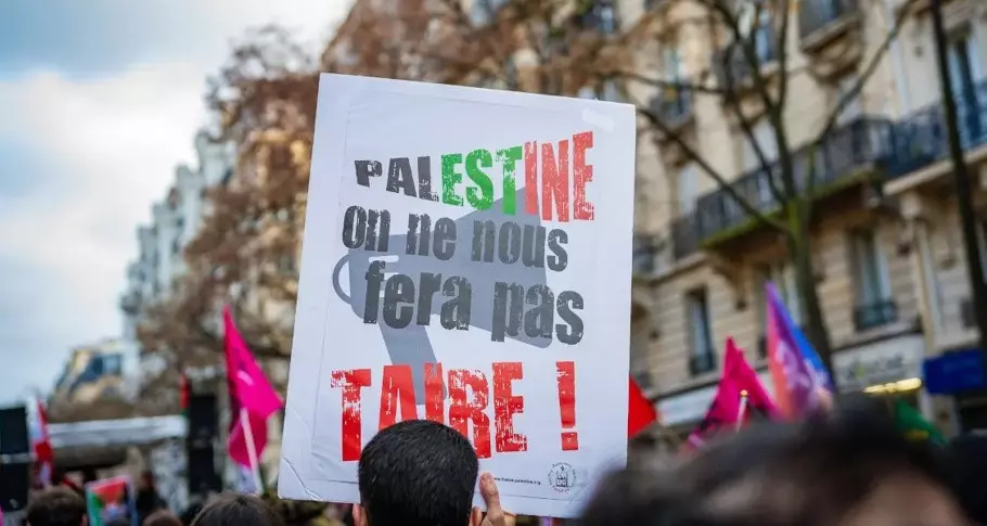 « Mépris total » : la pétition contre la loi Yadan classée sans suite